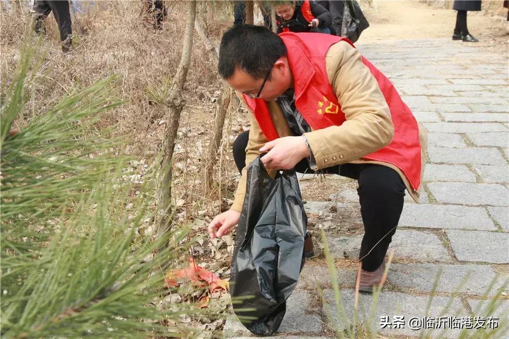 股票解析，探寻内心旅行中的财富与自然美景的双重意义