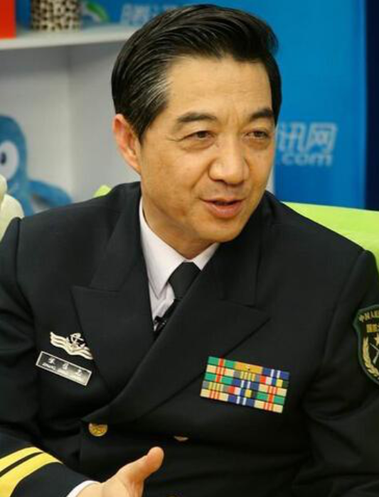 张绍忠军事最新视频强势上线，小红书推荐引爆军事迷热潮！